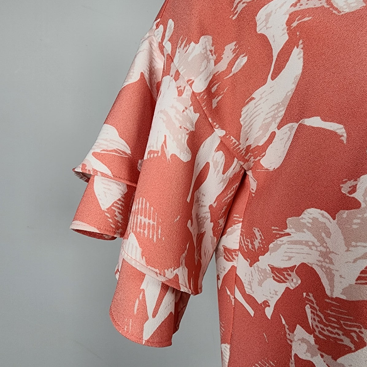 Halogen Coral & White Tropical Print Ruffle Sleeve Top Size XS/S