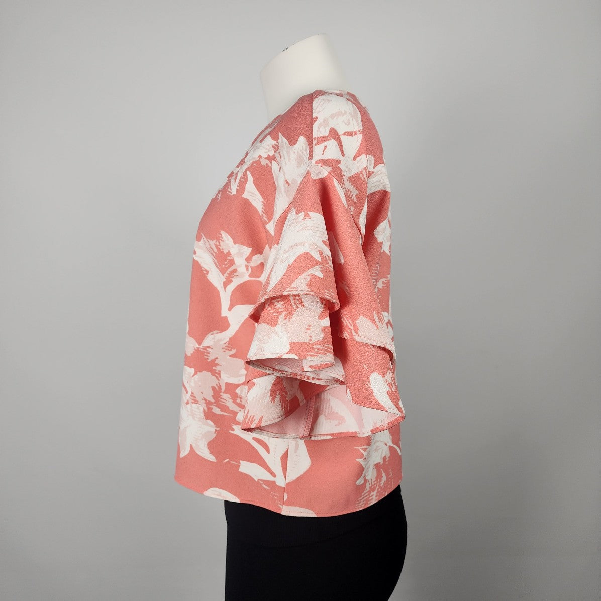 Halogen Coral & White Tropical Print Ruffle Sleeve Top Size XS/S
