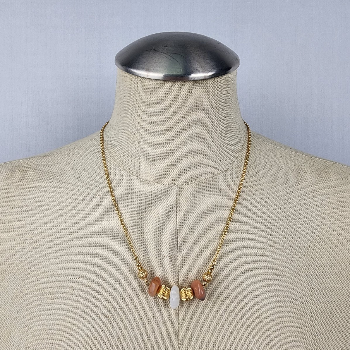 Vintage Avon Gold Tone Desert Stones Necklace