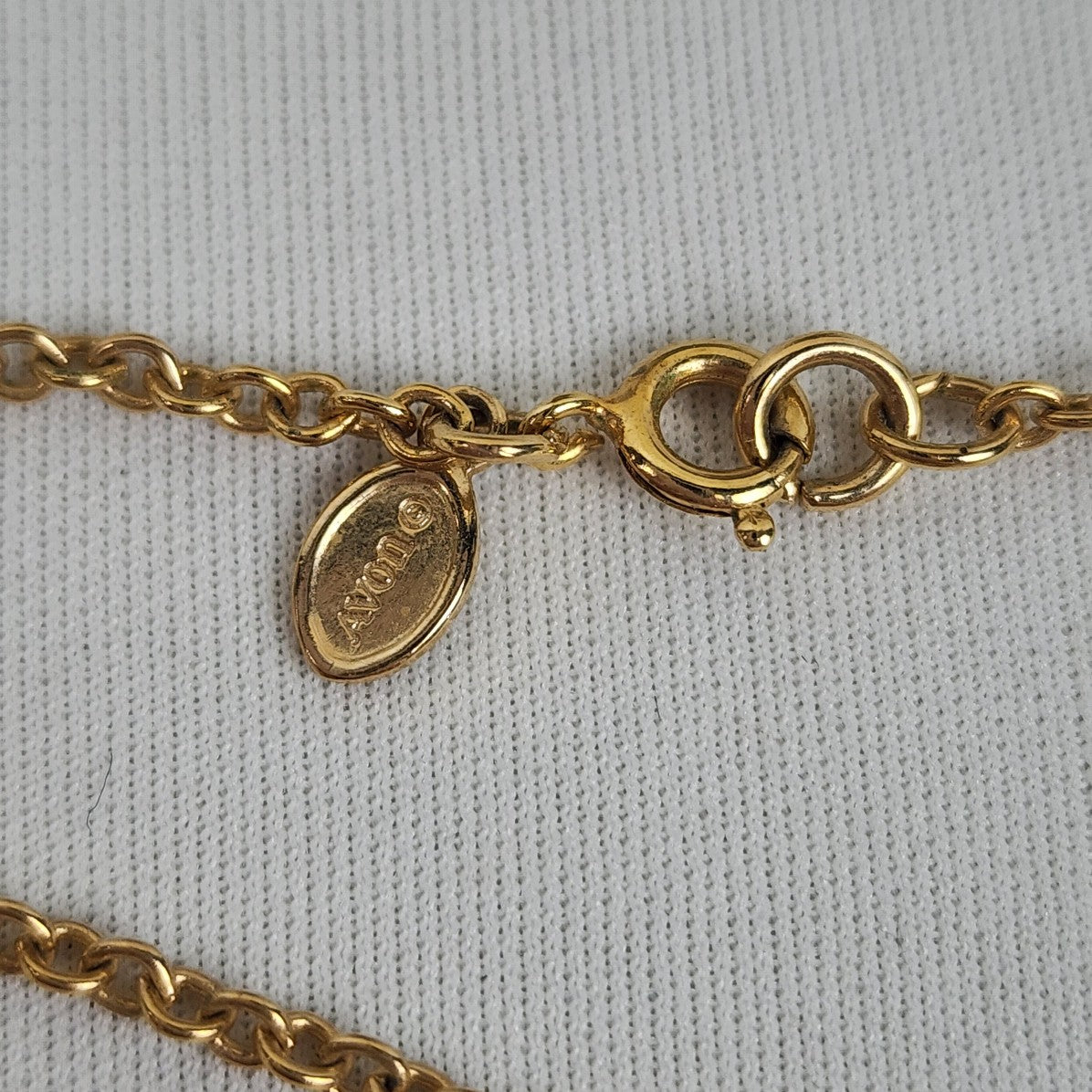 Vintage Avon Gold Tone Desert Stones Necklace