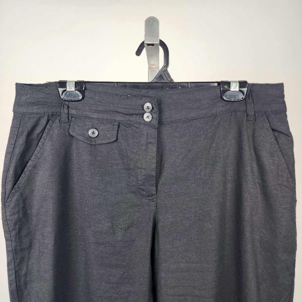 Reitmans Black Linen Blend Capri Pants Size 14