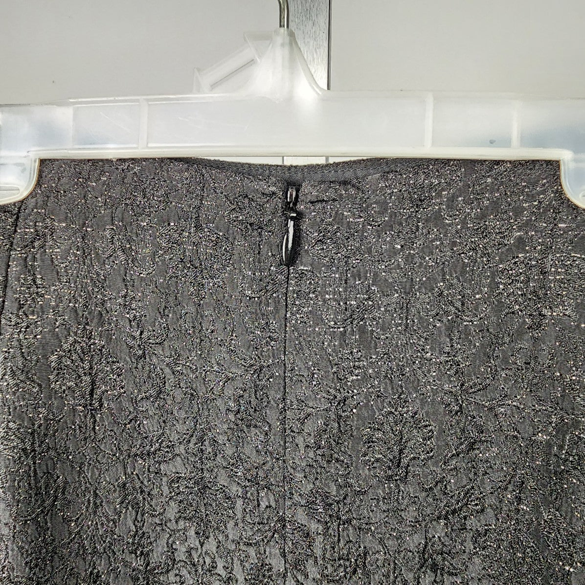 Linea Domani Black Flower Lace Pencil Skirt Size 6