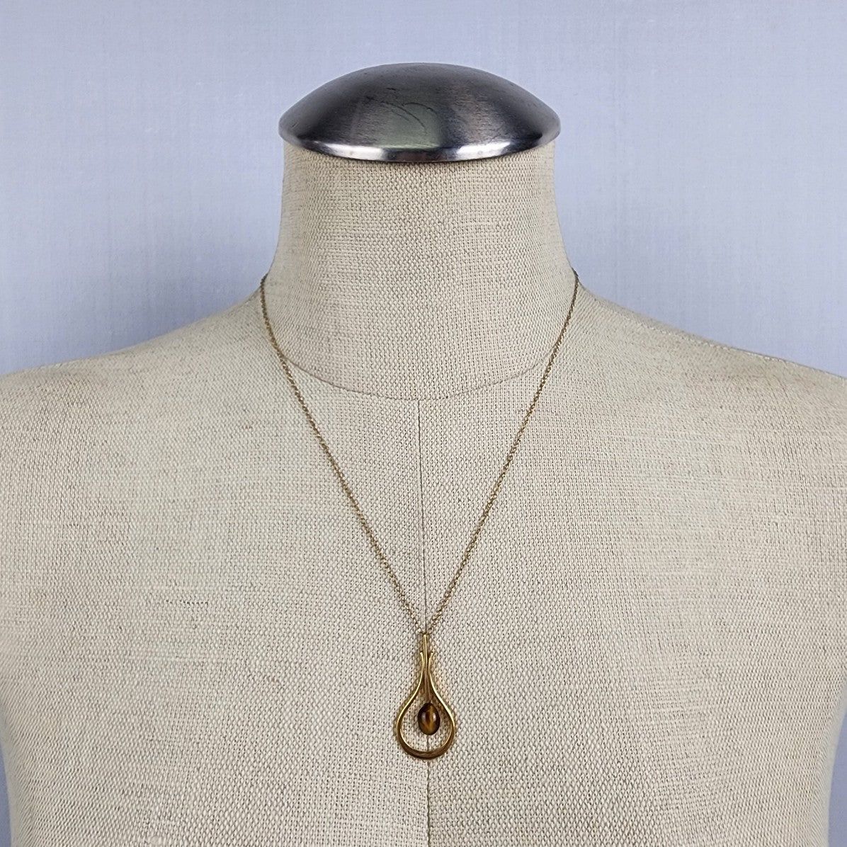 Vintage Avon 14K Gold Fill Tiger Eye Teardrop Necklace