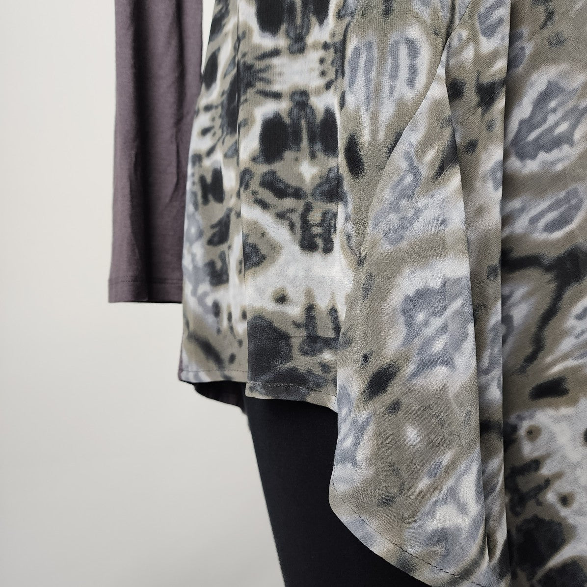 Ronen Chen Grey Chiffon Kaleidoscope Print Tunic Top Size M