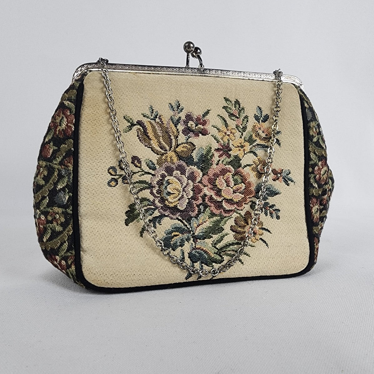 Vintage La Marquise Floral Embroidered Clutch Purse