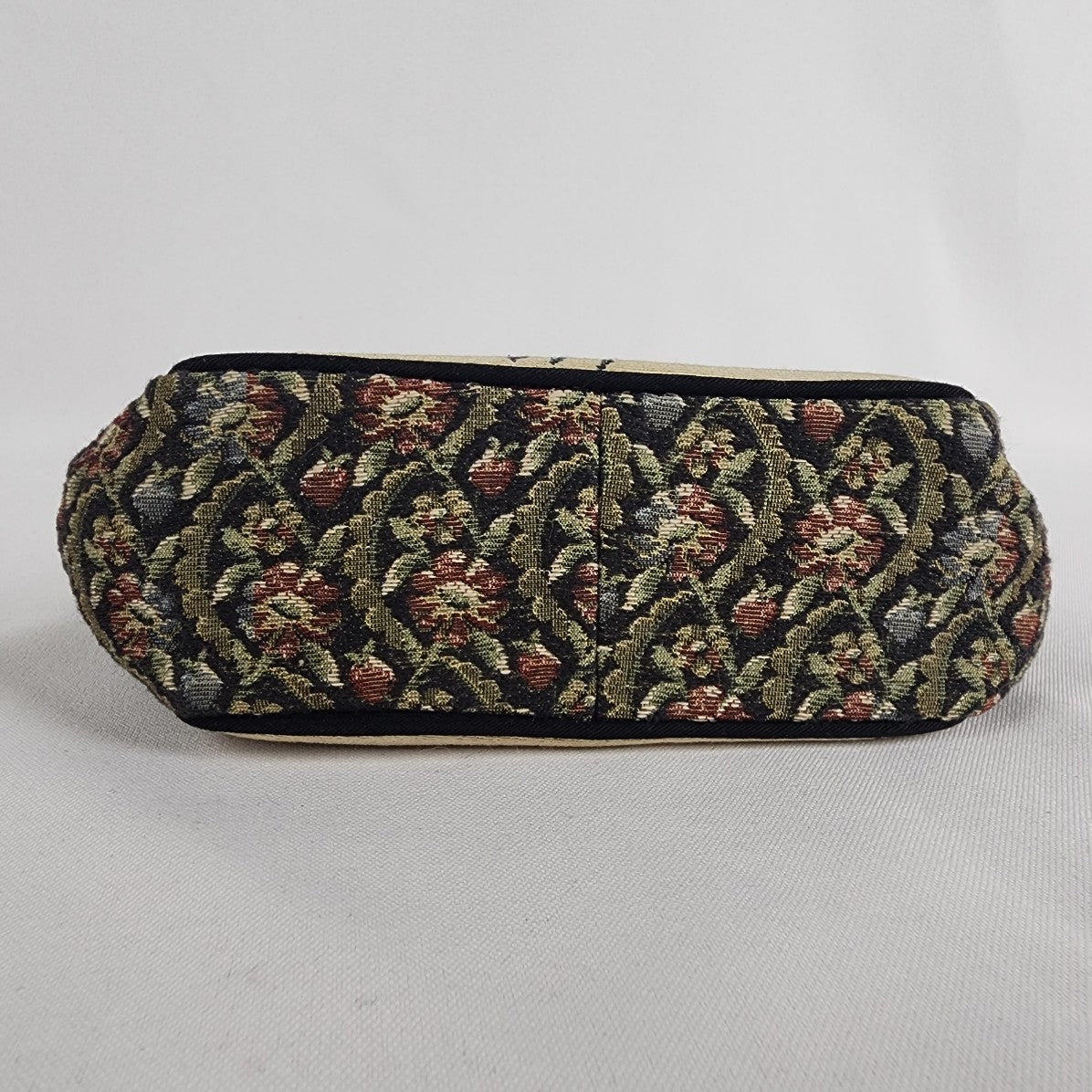 Vintage La Marquise Floral Embroidered Clutch Purse