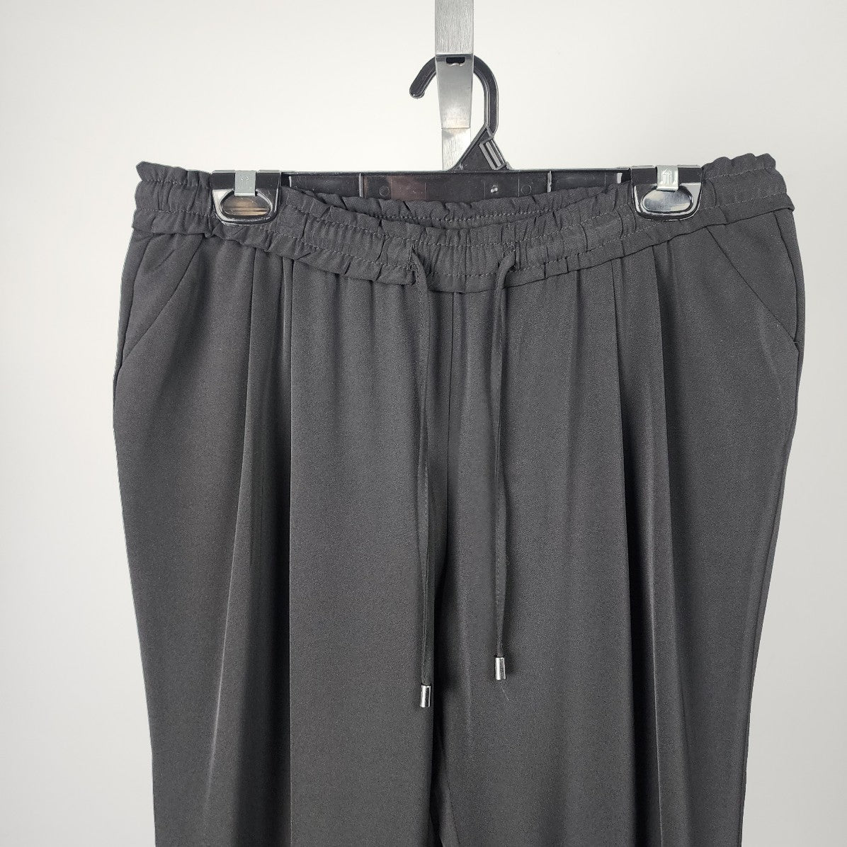 Cleo Petites Black Straight Leg Pants Size M