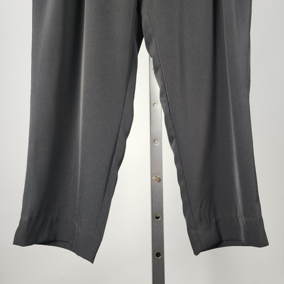 Cleo Petites Black Straight Leg Pants Size M