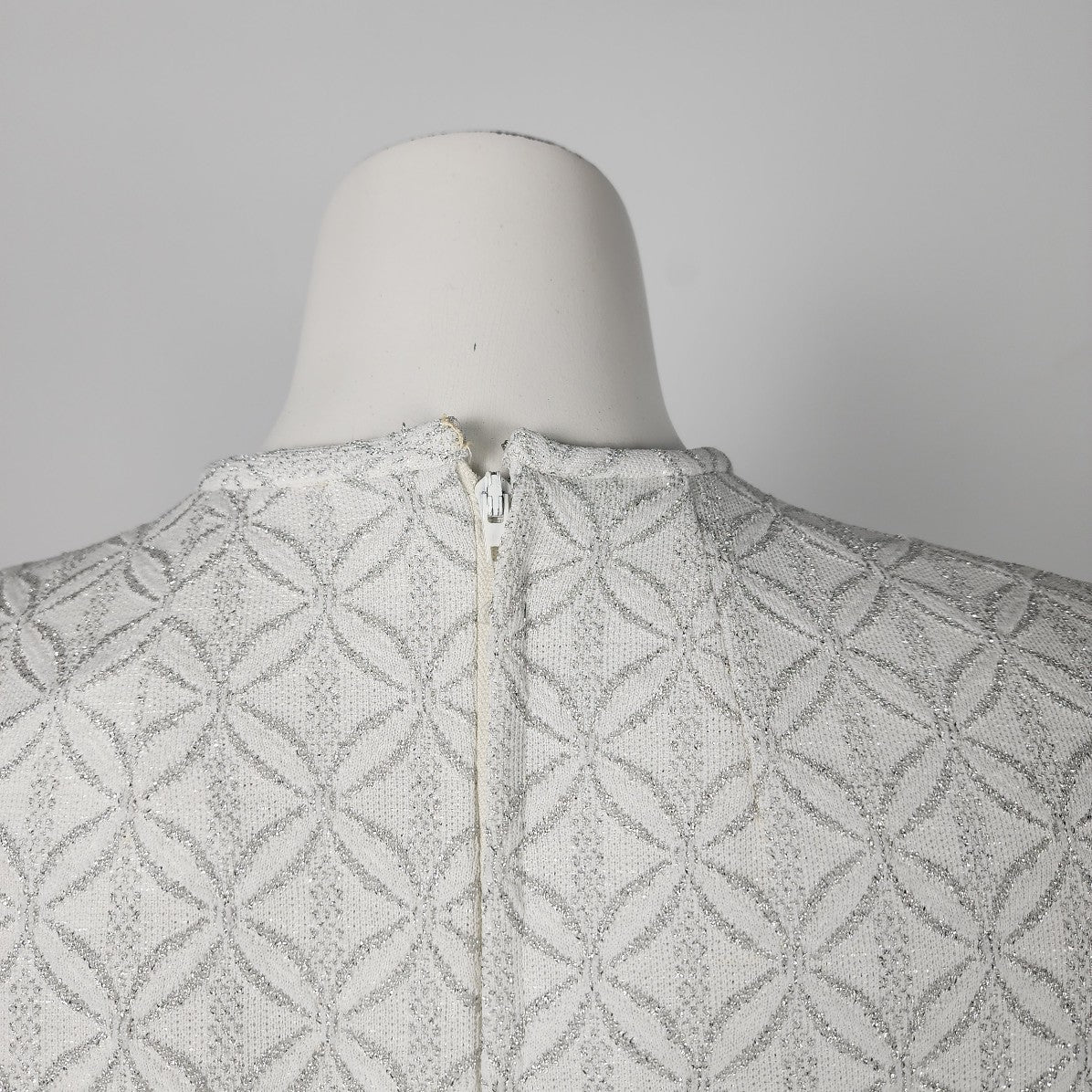Vintage Metallic White & Black Long Sleeve Event Gown Size M