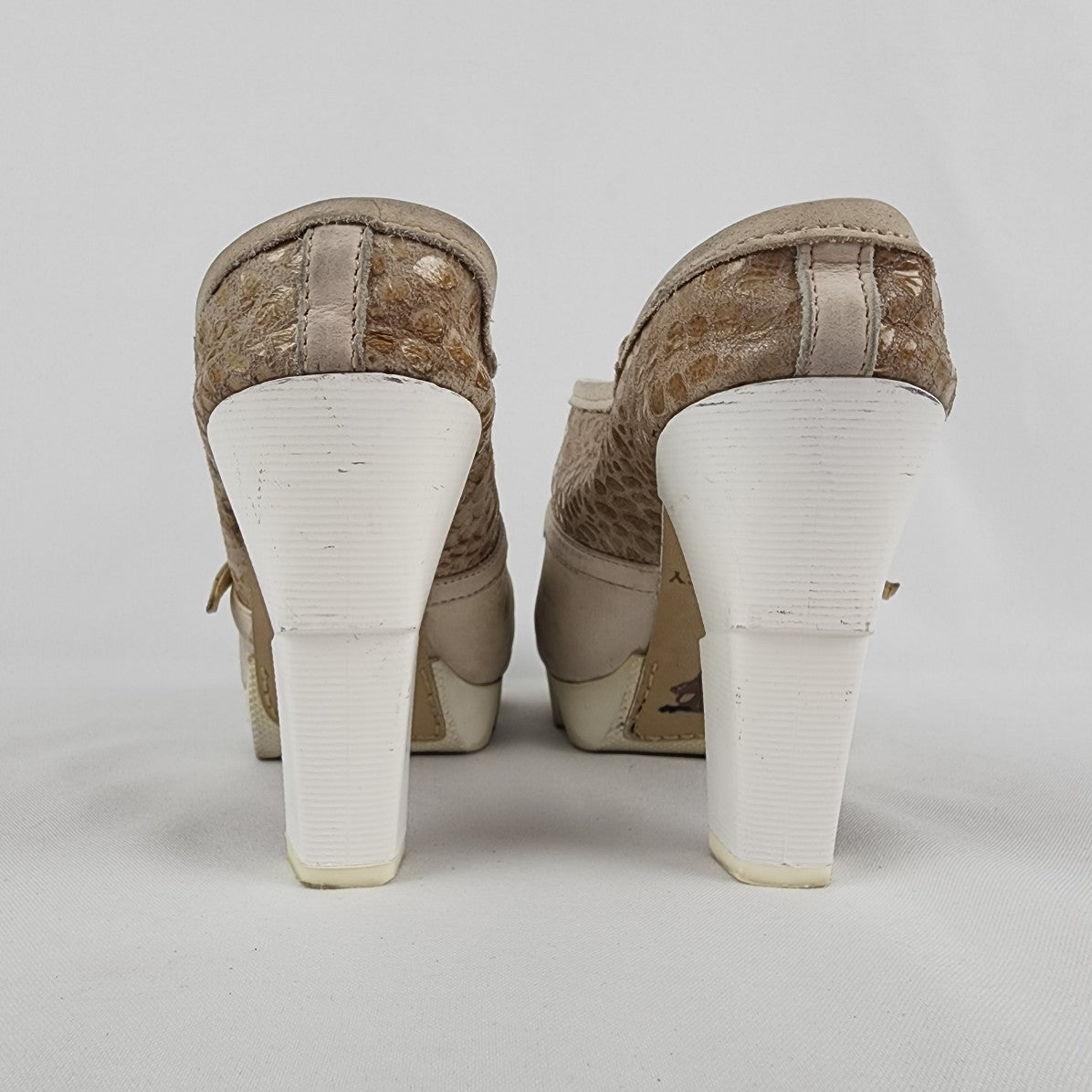 Prophecy Grey & Taupe Leather Heeled Mule Shoes Size 9