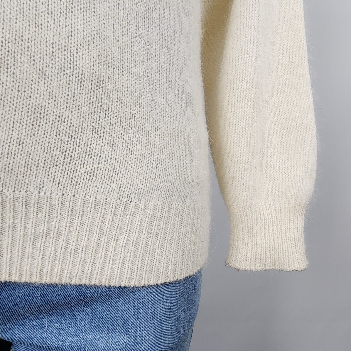 Vintage Soft Knit Cream Turtle Neck Sweater Size S
