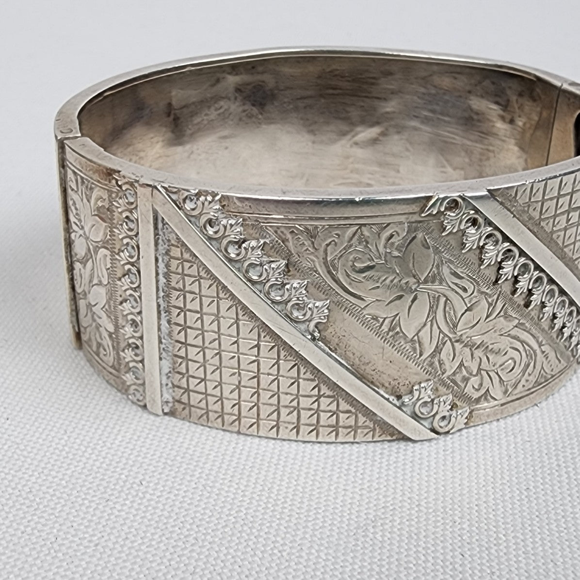 Vintage Victorian Etched Sterling Silver Hinge Bracelet West Marked West Patent