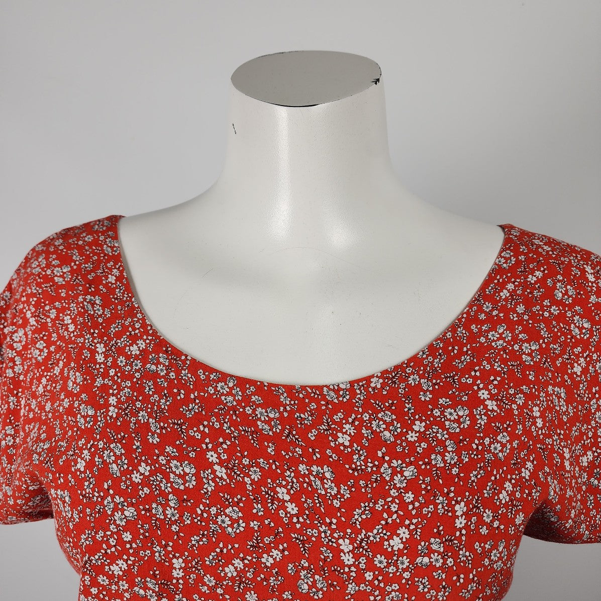 Sabrina Butterfly Red Floral Short Sleeve Top Size S/M