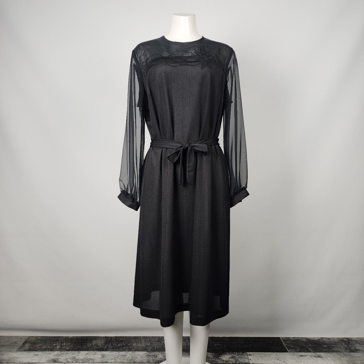 Vintage Black Floral Sheer Sleeve Belted Dress Size L – DYL Fashions