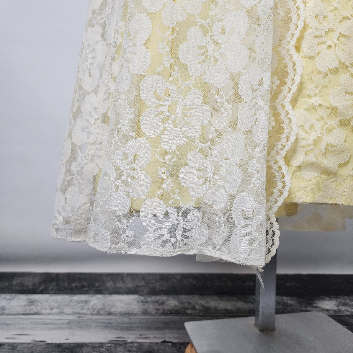 Vintage Yellow Lace Event Maxi Dress Size XS