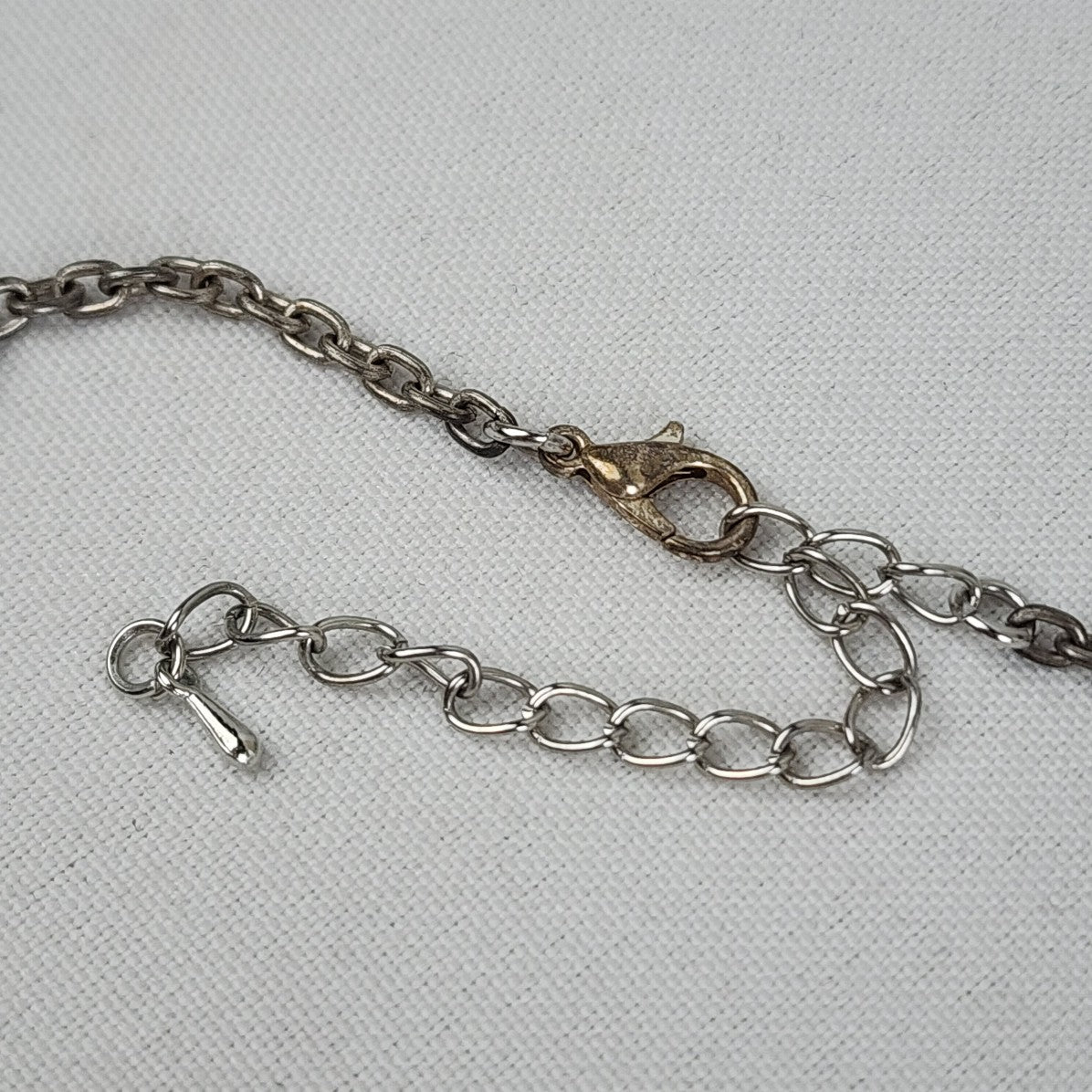 Color By Amber Silver Floral Speckled Pendant Necklace