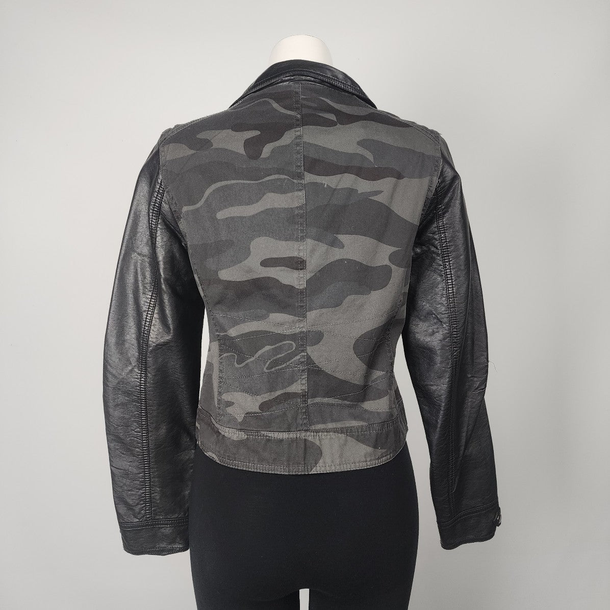 Ashley Cameo Black Cotton Vegan Leather Zip Up Moto Jacket Size M