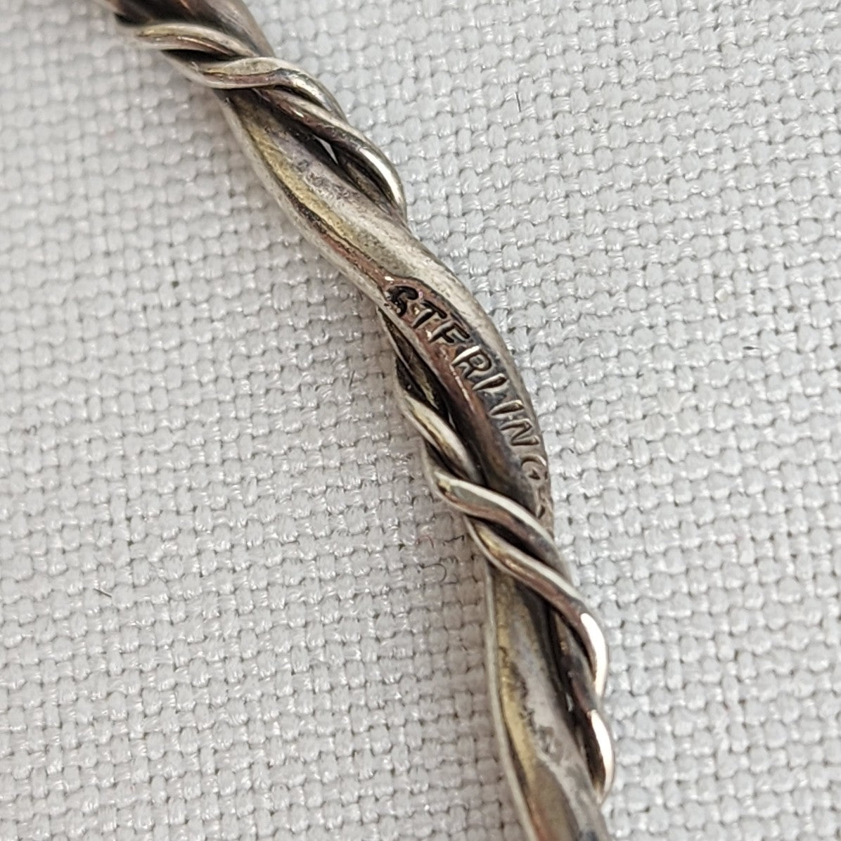 925 Sterling Silver Twisted Bangle Bracelet