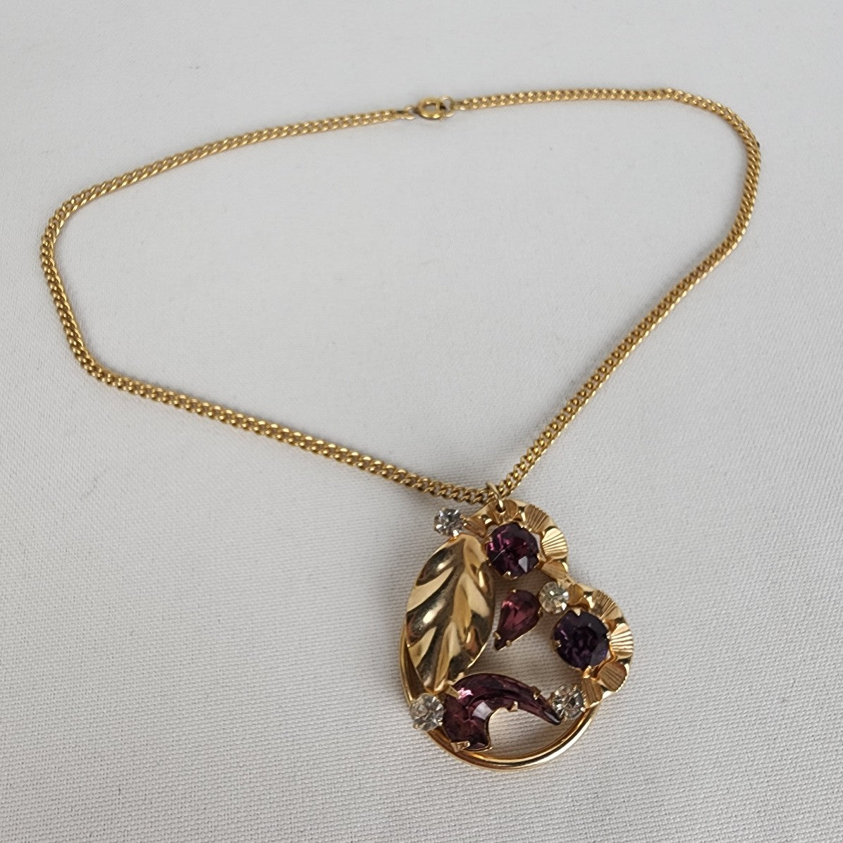 Vintage Gold Tone Purple Crystal Floral Pendant Necklace