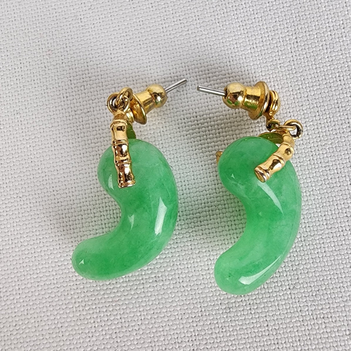Vintage Green Jade Stone Gold Tone Earrings