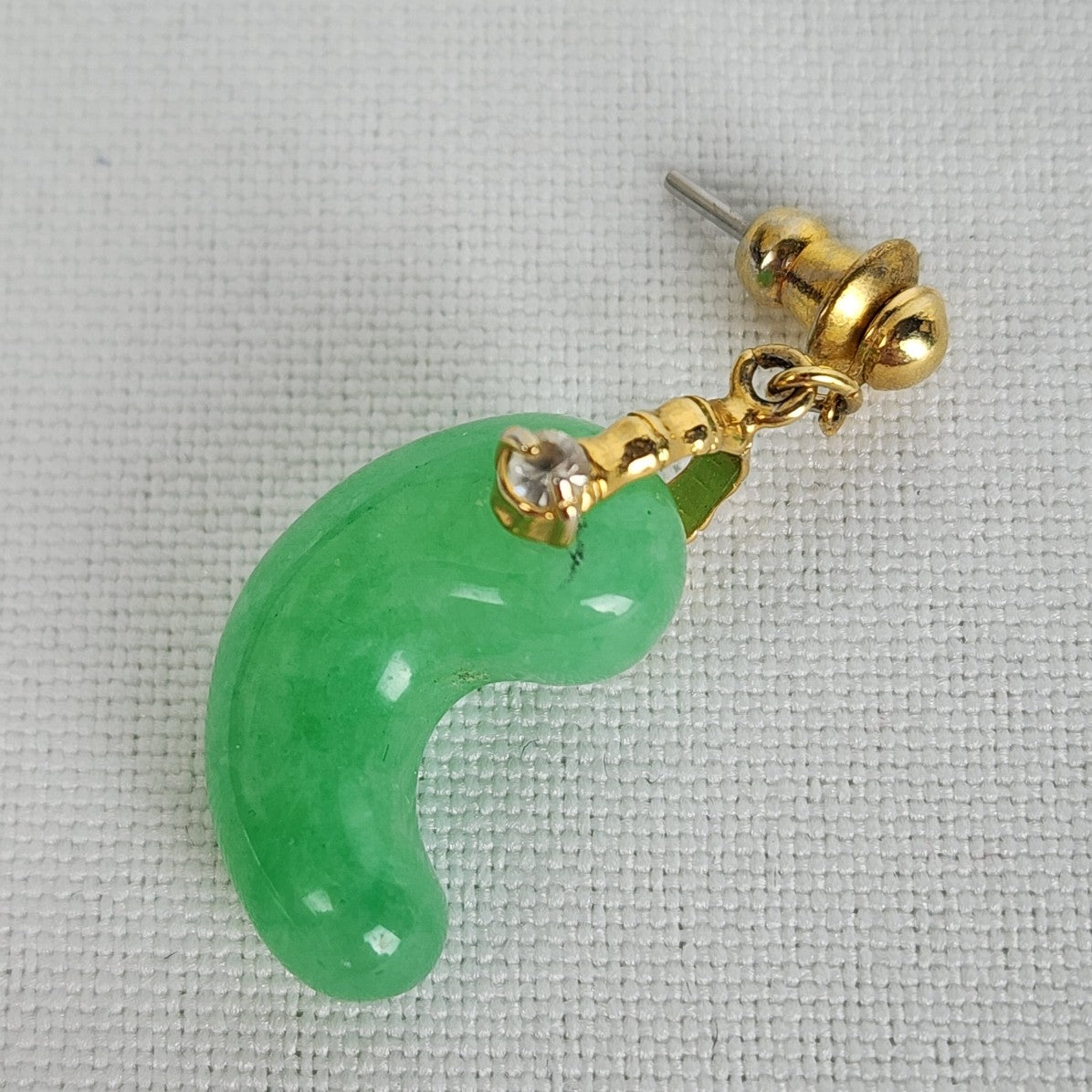 Vintage Green Jade Stone Gold Tone Earrings