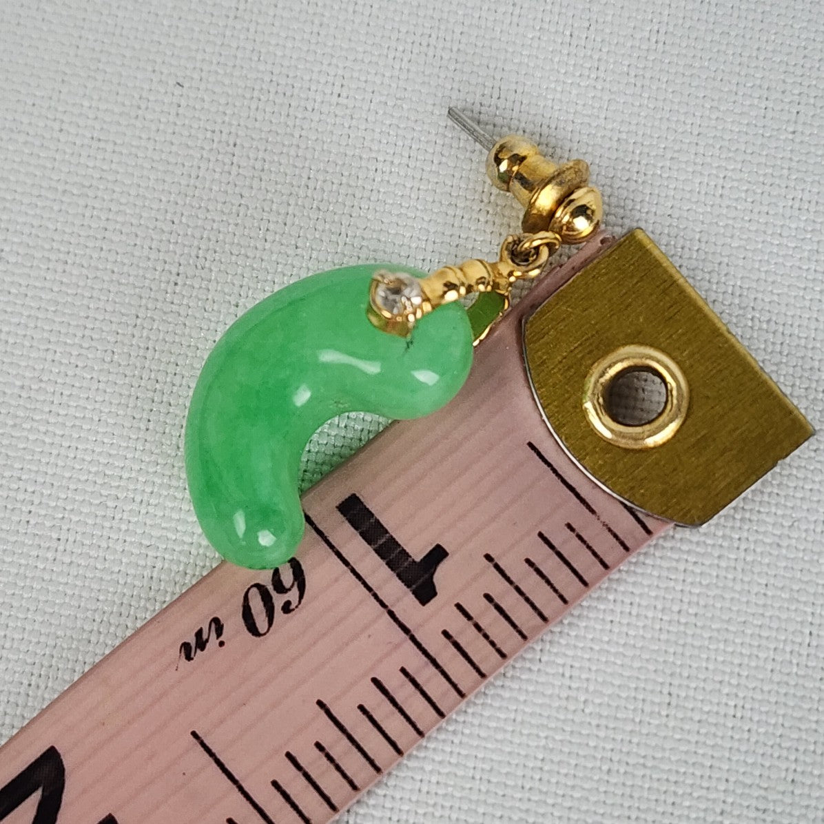 Vintage Green Jade Stone Gold Tone Earrings