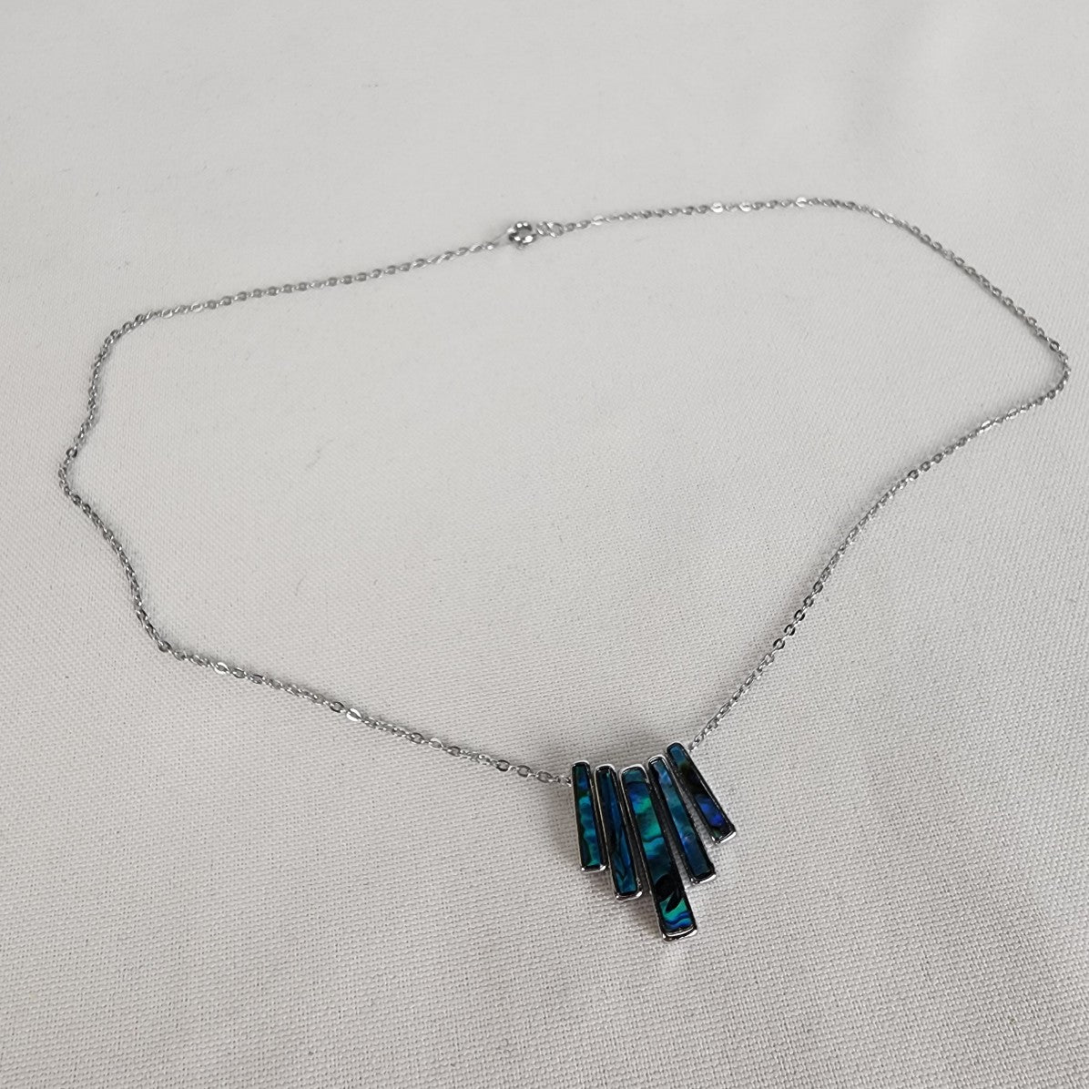 Vintage Silver Tone Abalone Schell Necklace