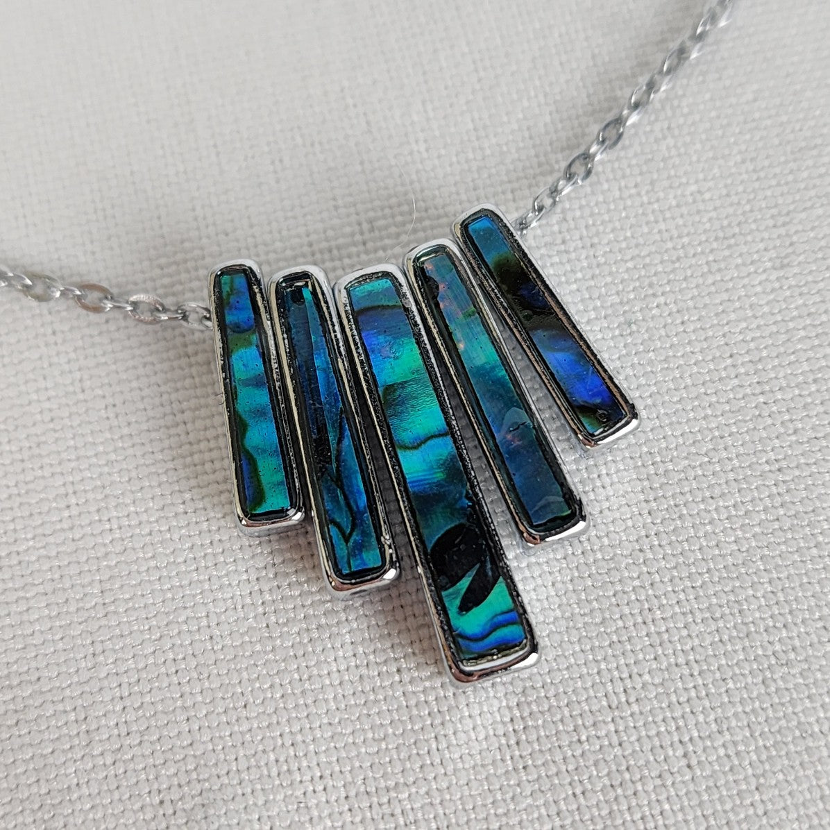 Vintage Silver Tone Abalone Schell Necklace