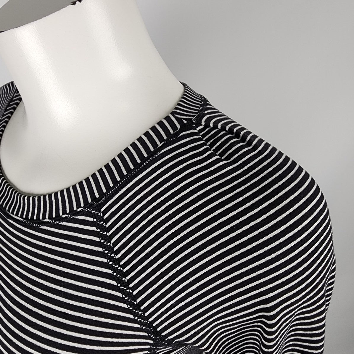 Lululemon Black Striped Race Your Pace Long Sleeve Top Size S
