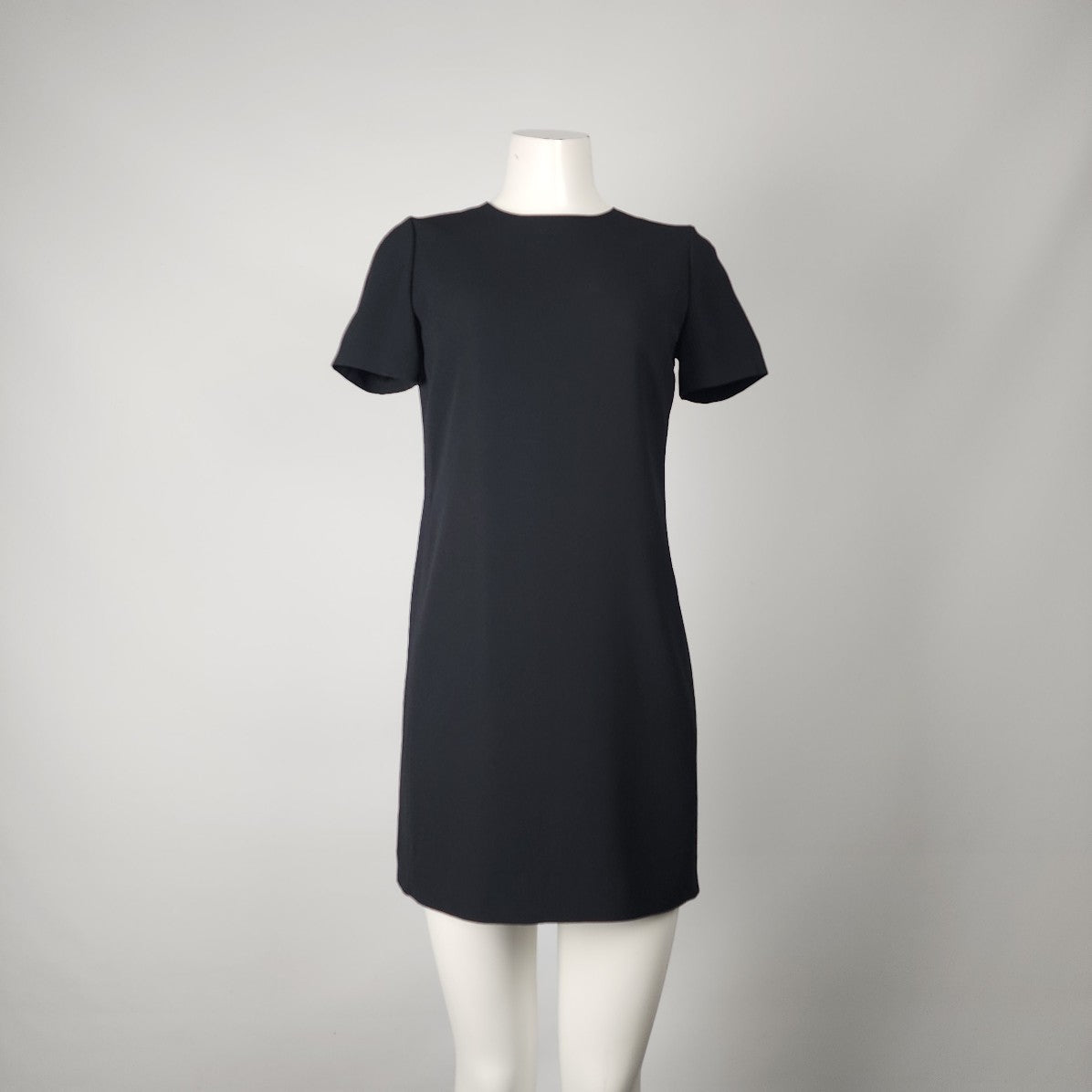 Babaton Black Short Sleeve Mini Dress Size 4 – DYL Fashions