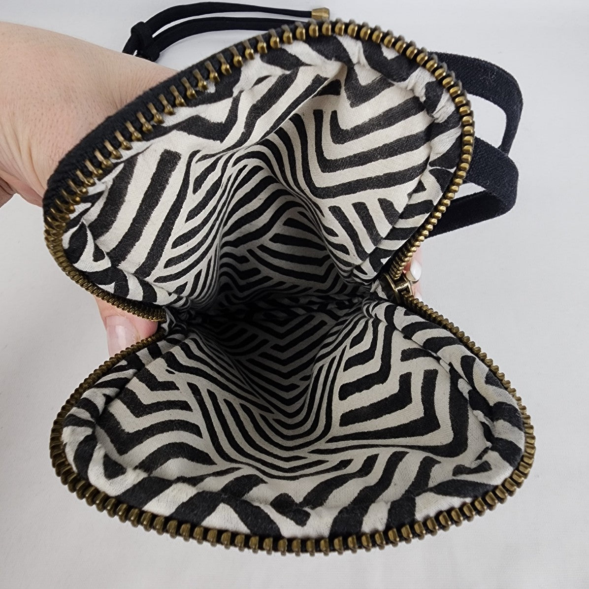 Bill Crossbody Black Phone Pouch