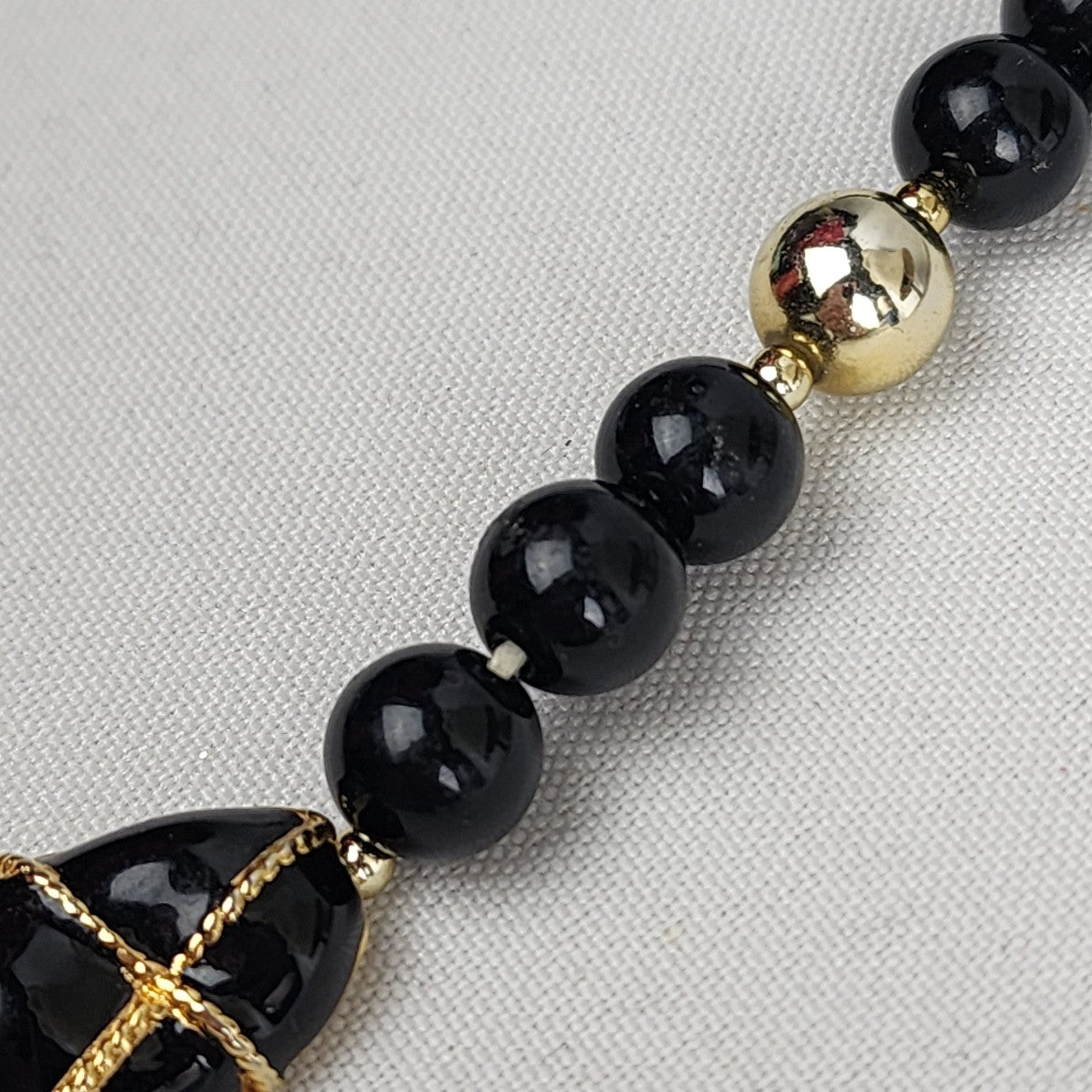 Vintage 80s Black & Gold Beaded Necklace