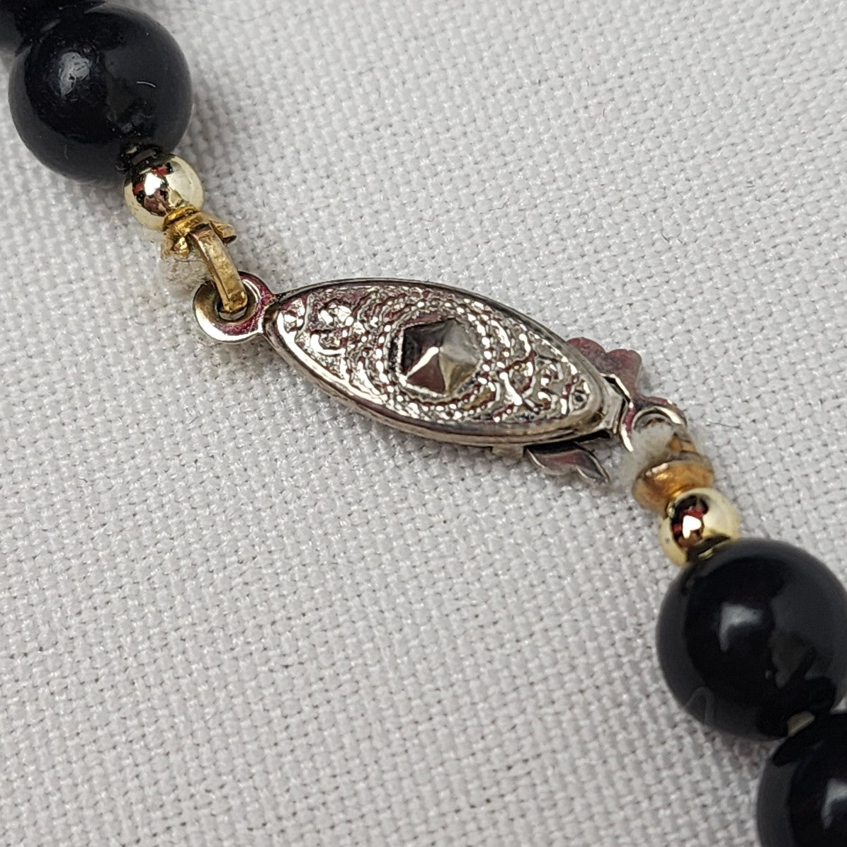 Vintage 80s Black & Gold Beaded Necklace