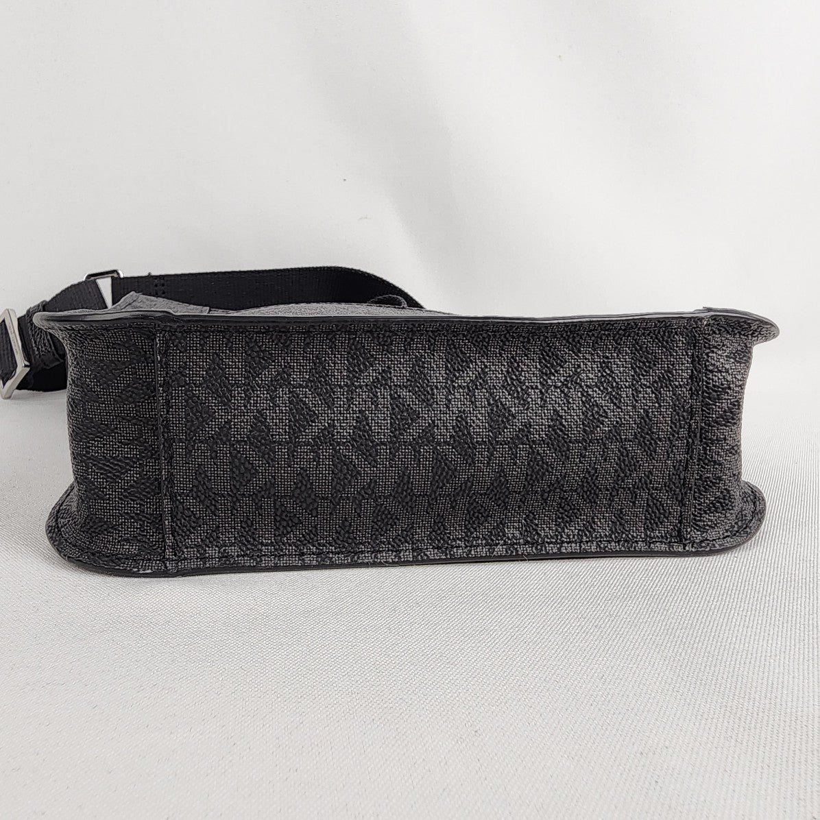 Michael Kors Briley Small Messenger Crossbody Signature Handbag