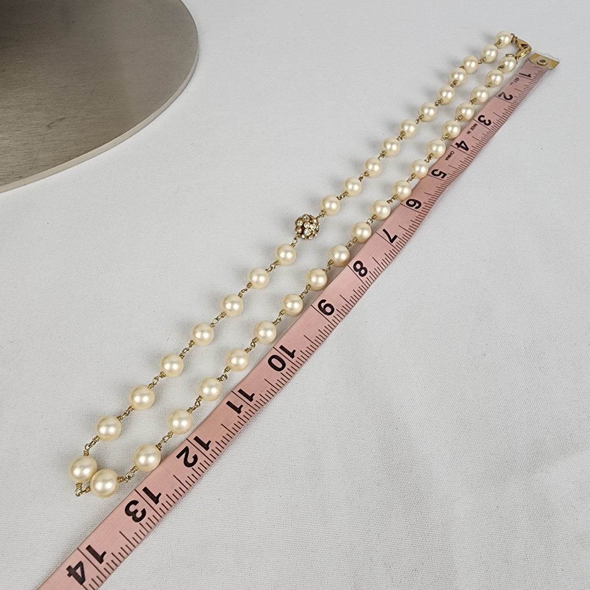 Stella & Dot Gold Tone Faux Pearl Beaded Necklace