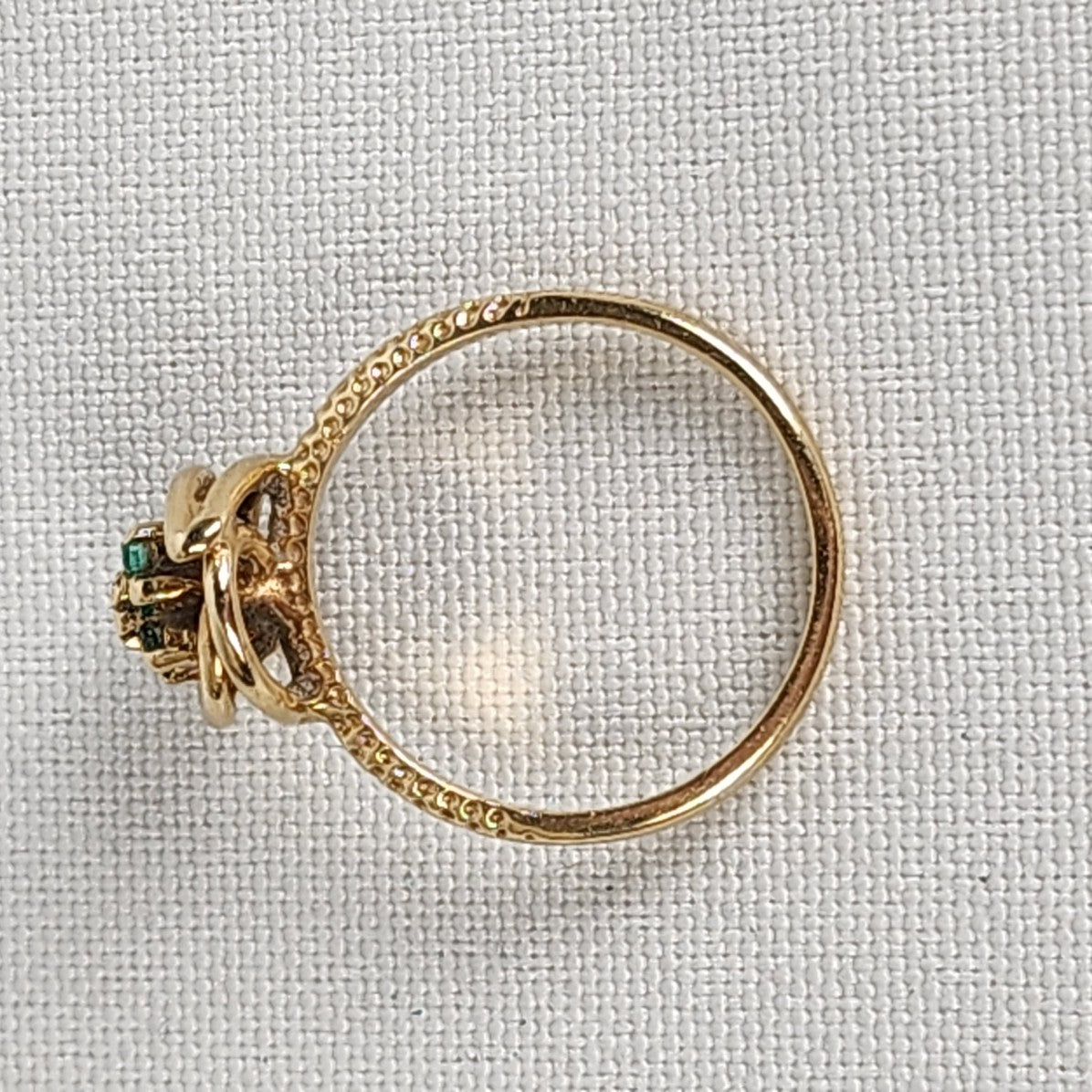 14K Gold Emerald Floral Ring Size 6.5