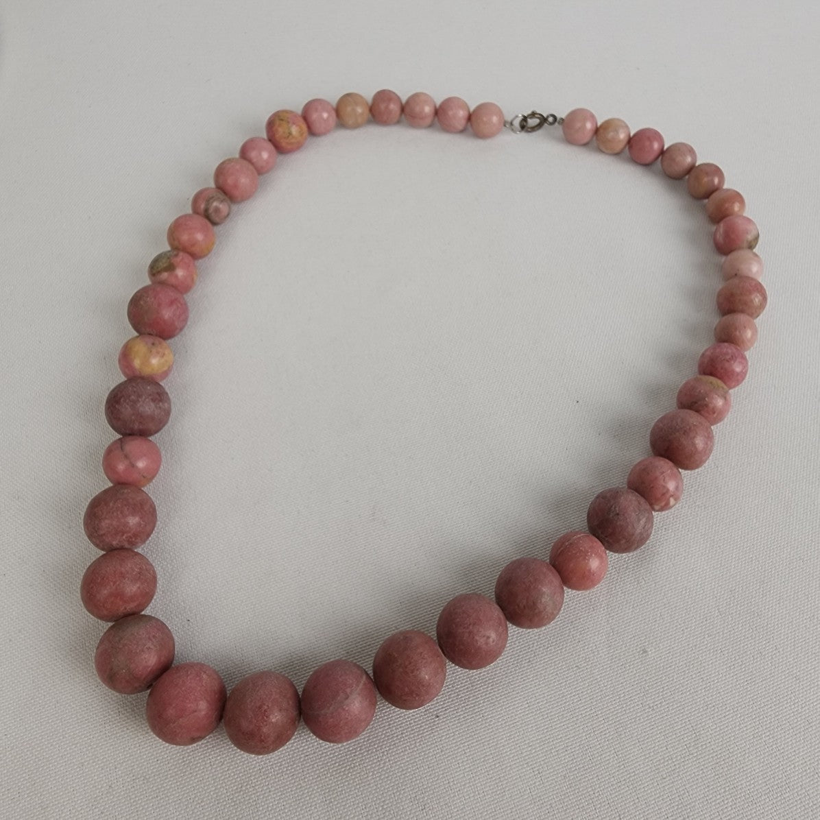 Elegant Rhodonite Beaded Necklace