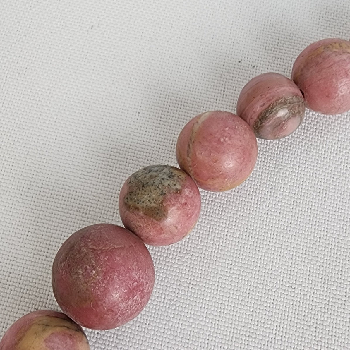 Elegant Rhodonite Beaded Necklace