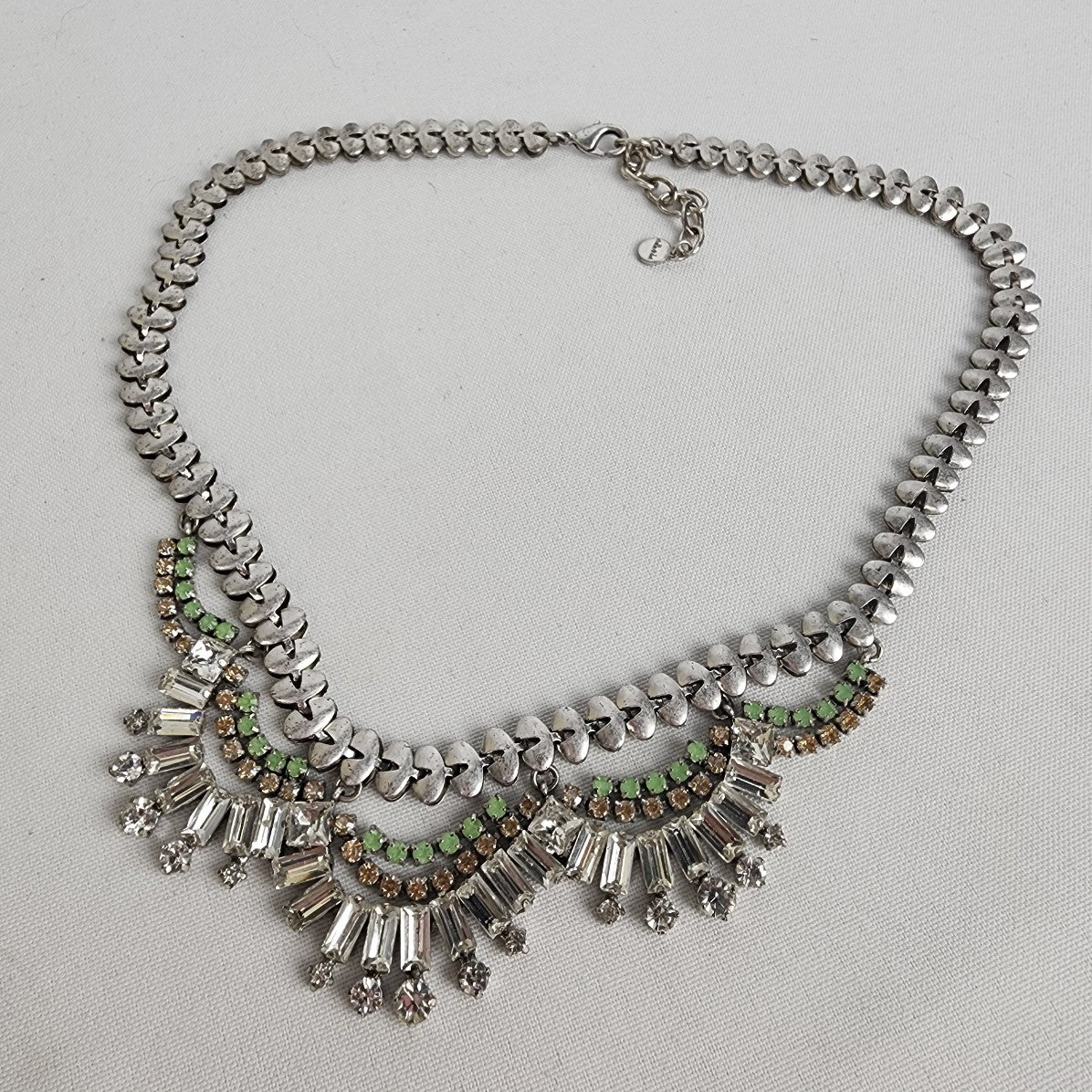 Stella & Dot Collier Belle Silver Tone Rhinestone Statement Necklace