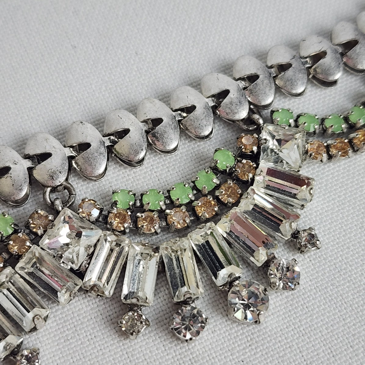Stella & Dot Collier Belle Silver Tone Rhinestone Statement Necklace