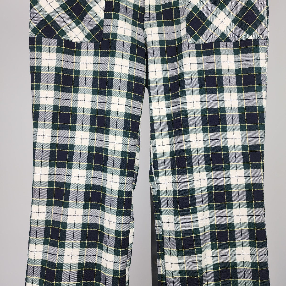Urban Outfitters Green Plaid Tartan Cropped Pants Size 2