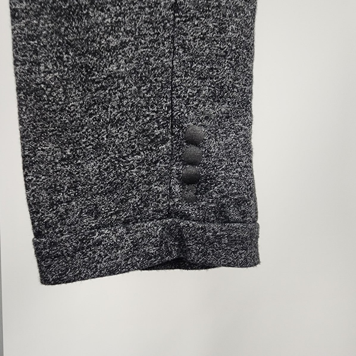 Bench Grey Athletic Capri Leggings Size XS