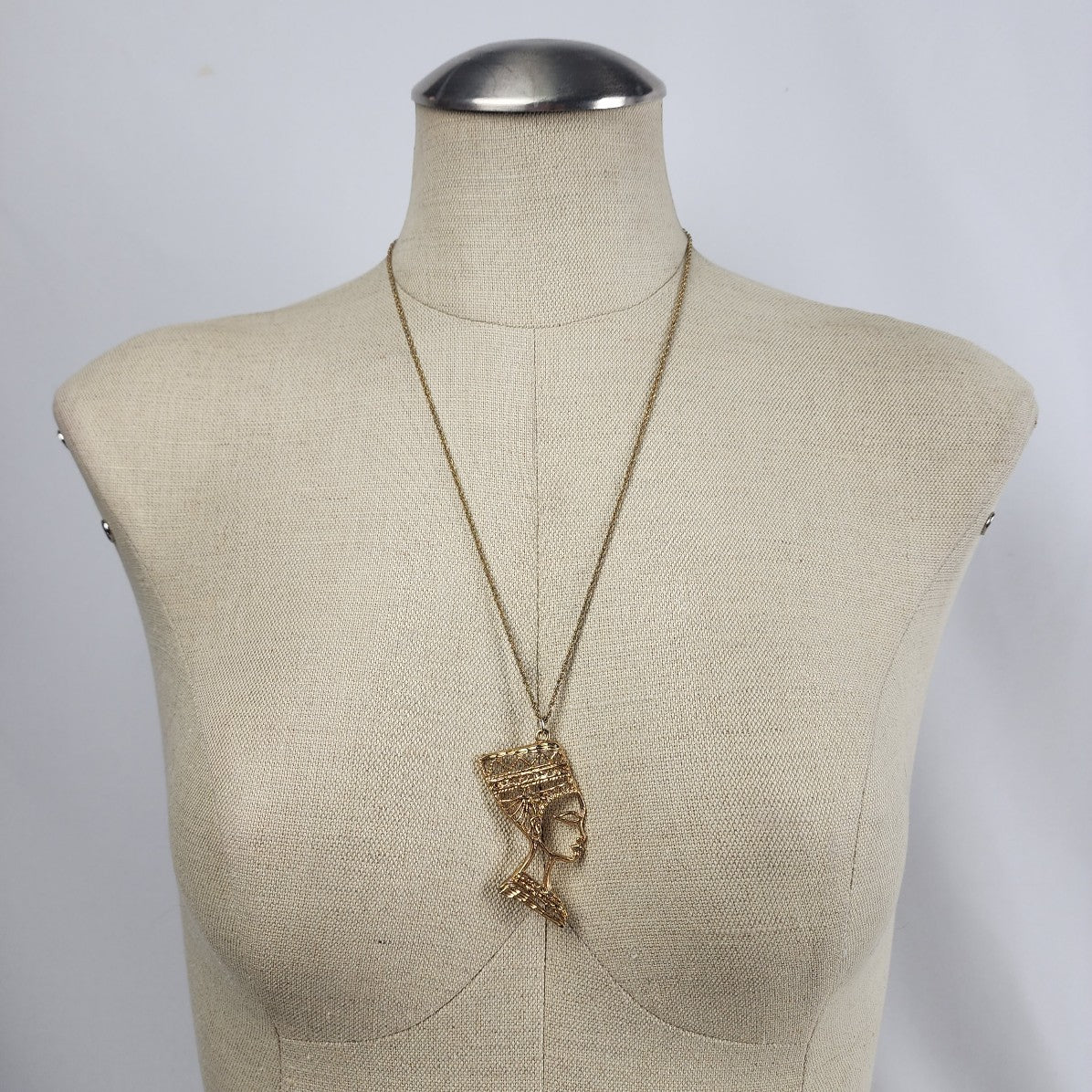 Vintage Michele Lynn Queen Nefertiti Pendant Chain Necklace