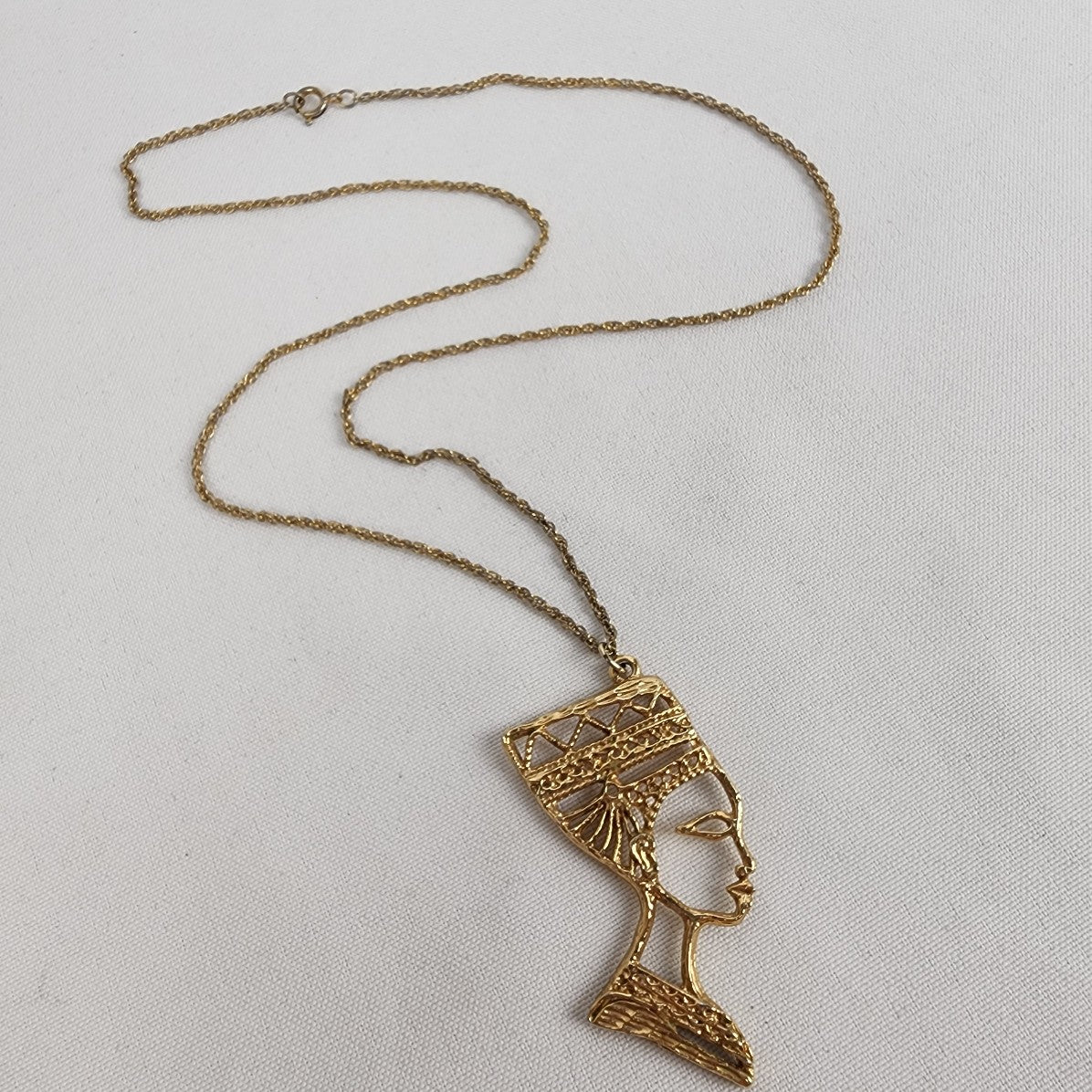 Vintage Michele Lynn Queen Nefertiti Pendant Chain Necklace