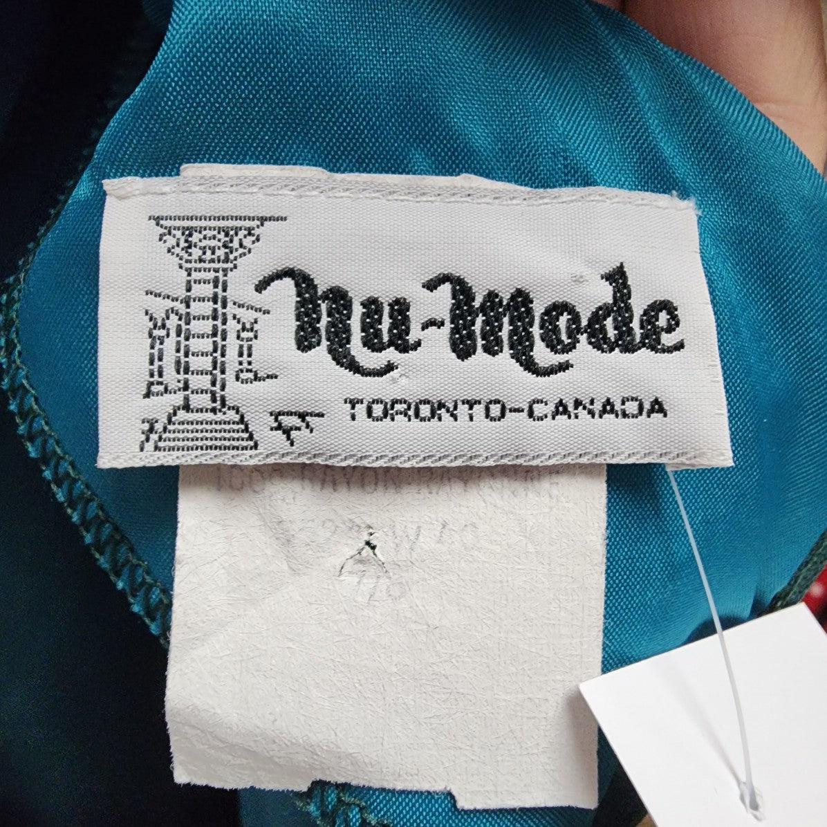Vintage Nu Mode Green Velvet Long Sleeve Dress Size 7/8