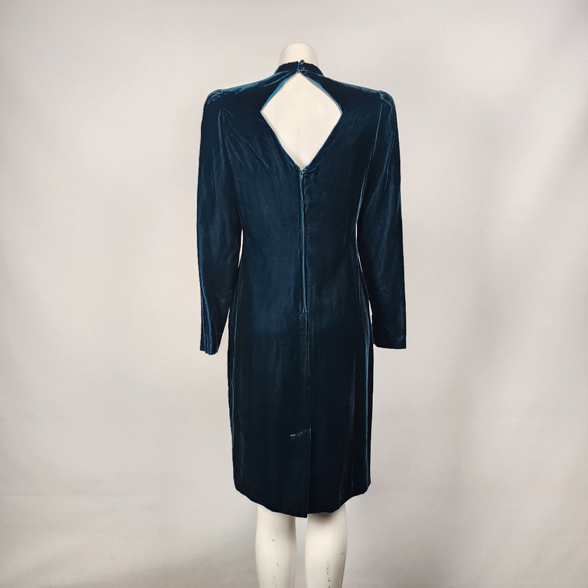 Vintage Nu Mode Green Velvet Long Sleeve Dress Size 7/8