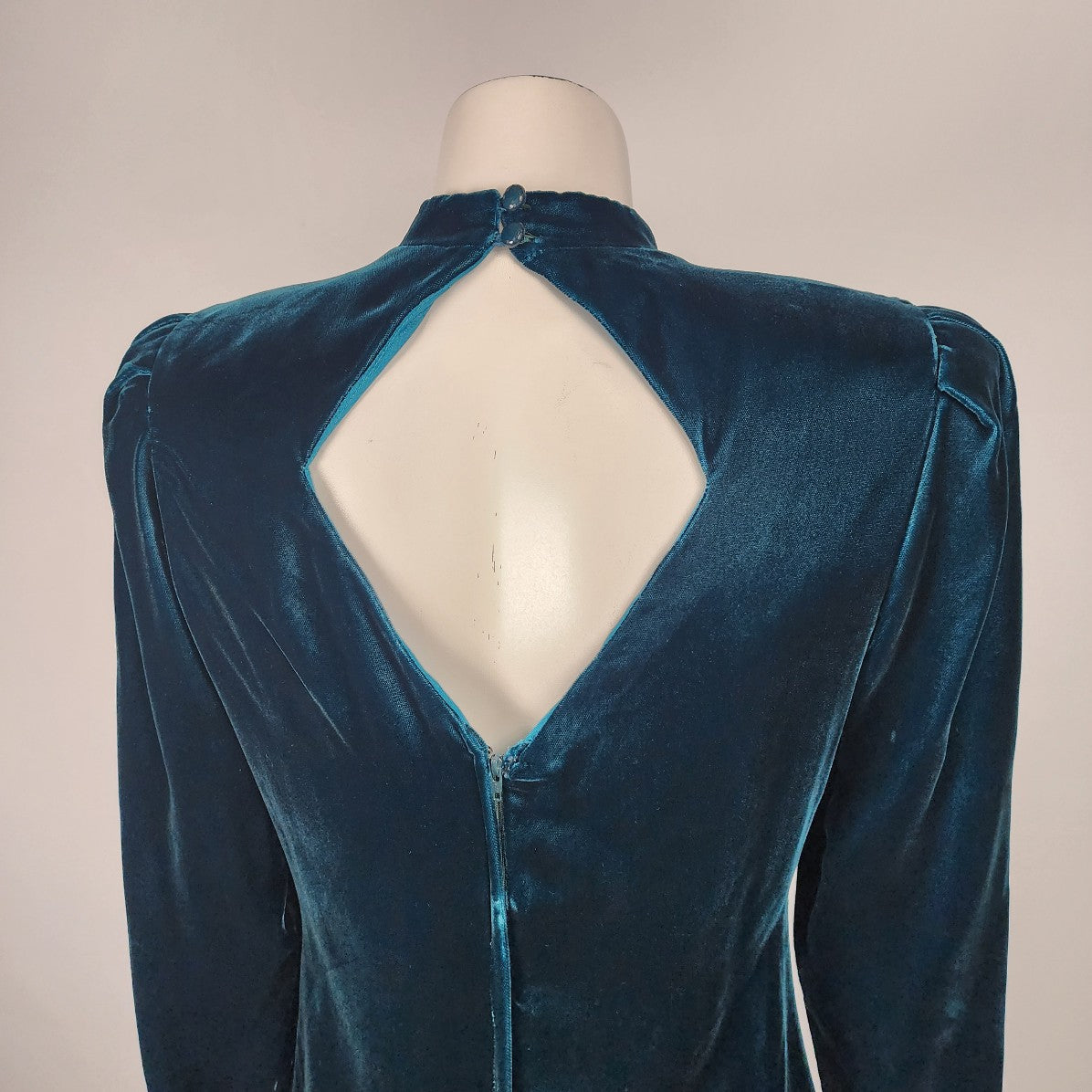 Vintage Nu Mode Green Velvet Long Sleeve Dress Size 7/8