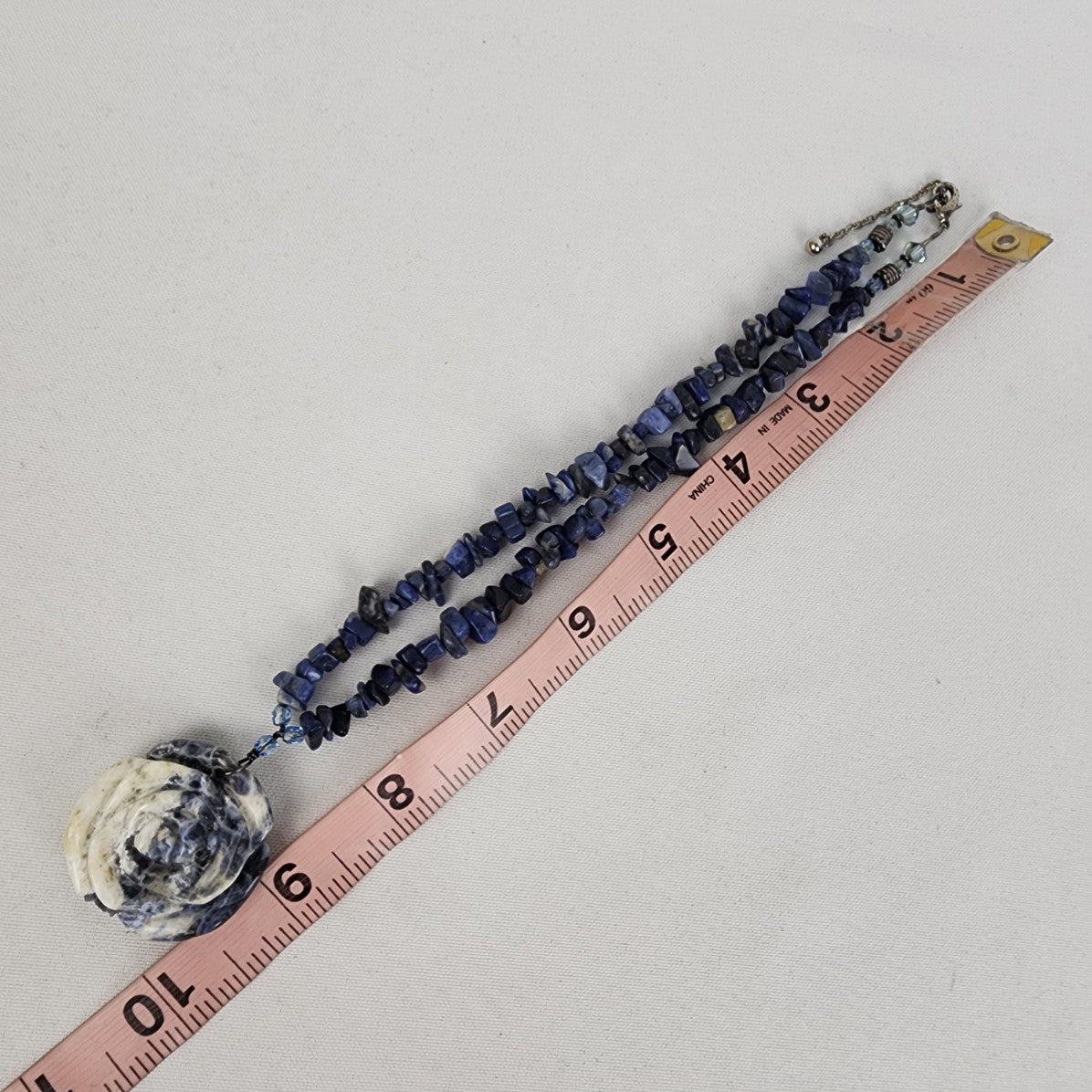 Blue Natural Stone Carved Flower Pendant Beaded Necklace