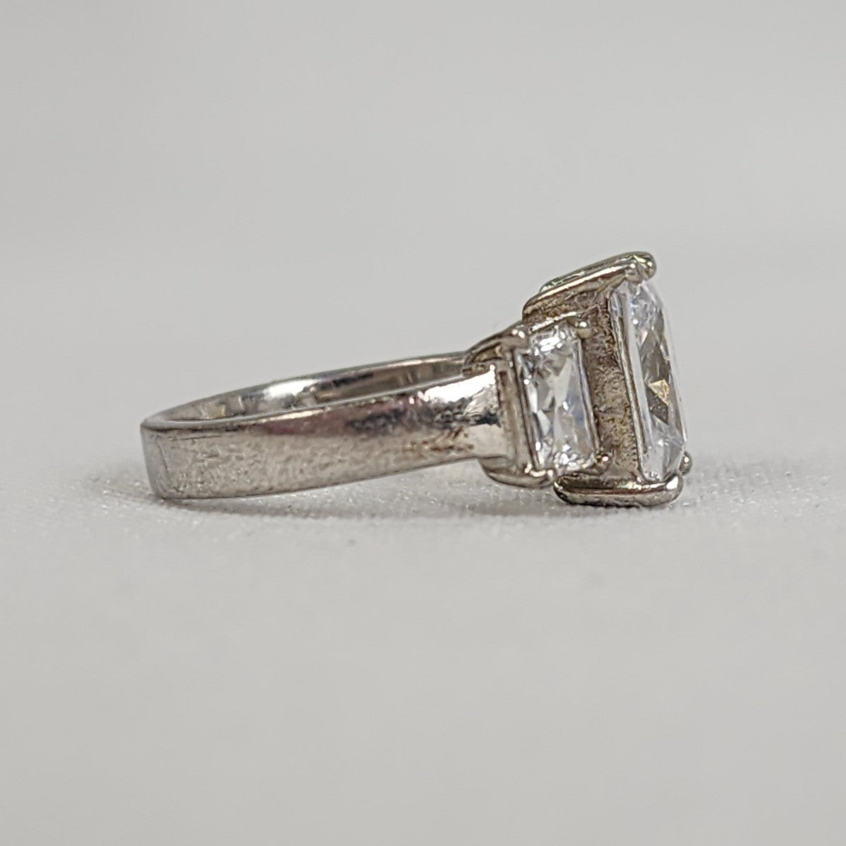 925 Sterling Silver Square CZ Stone Ring Size 7