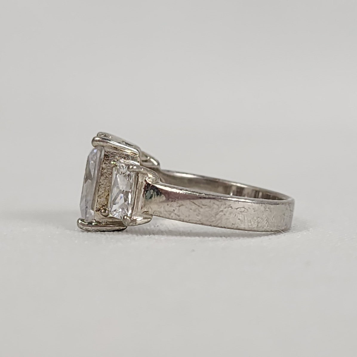 925 Sterling Silver Square CZ Stone Ring Size 7